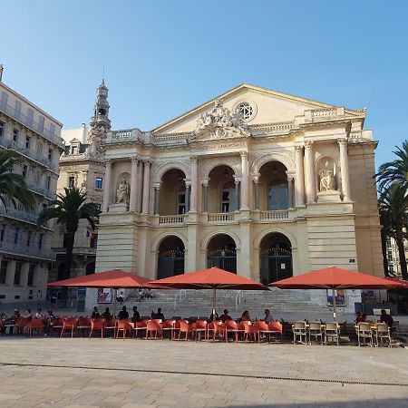 Operappart Toulon Luaran gambar
