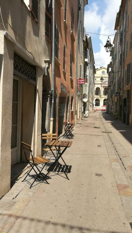 Operappart Toulon Luaran gambar