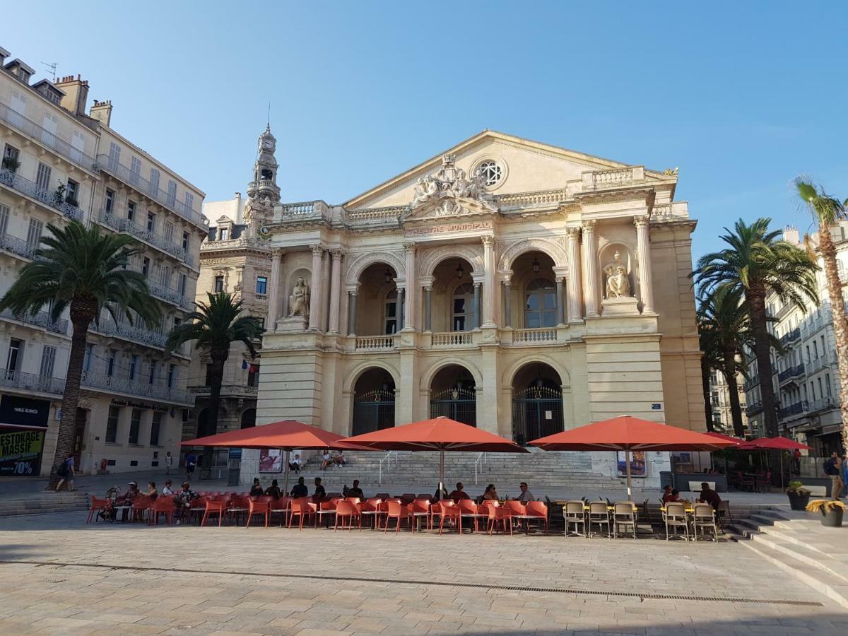 Operappart Toulon Luaran gambar